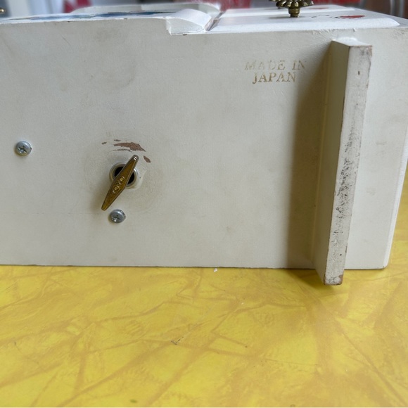 60’s Japanese Jewelry Box - Picture 7 of 7